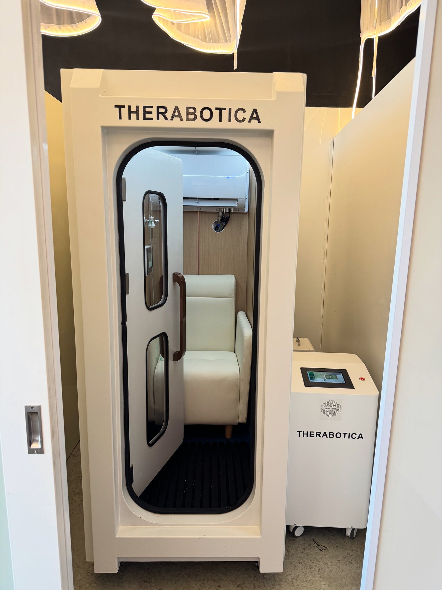 Hyperbaric Oxygen Capsule